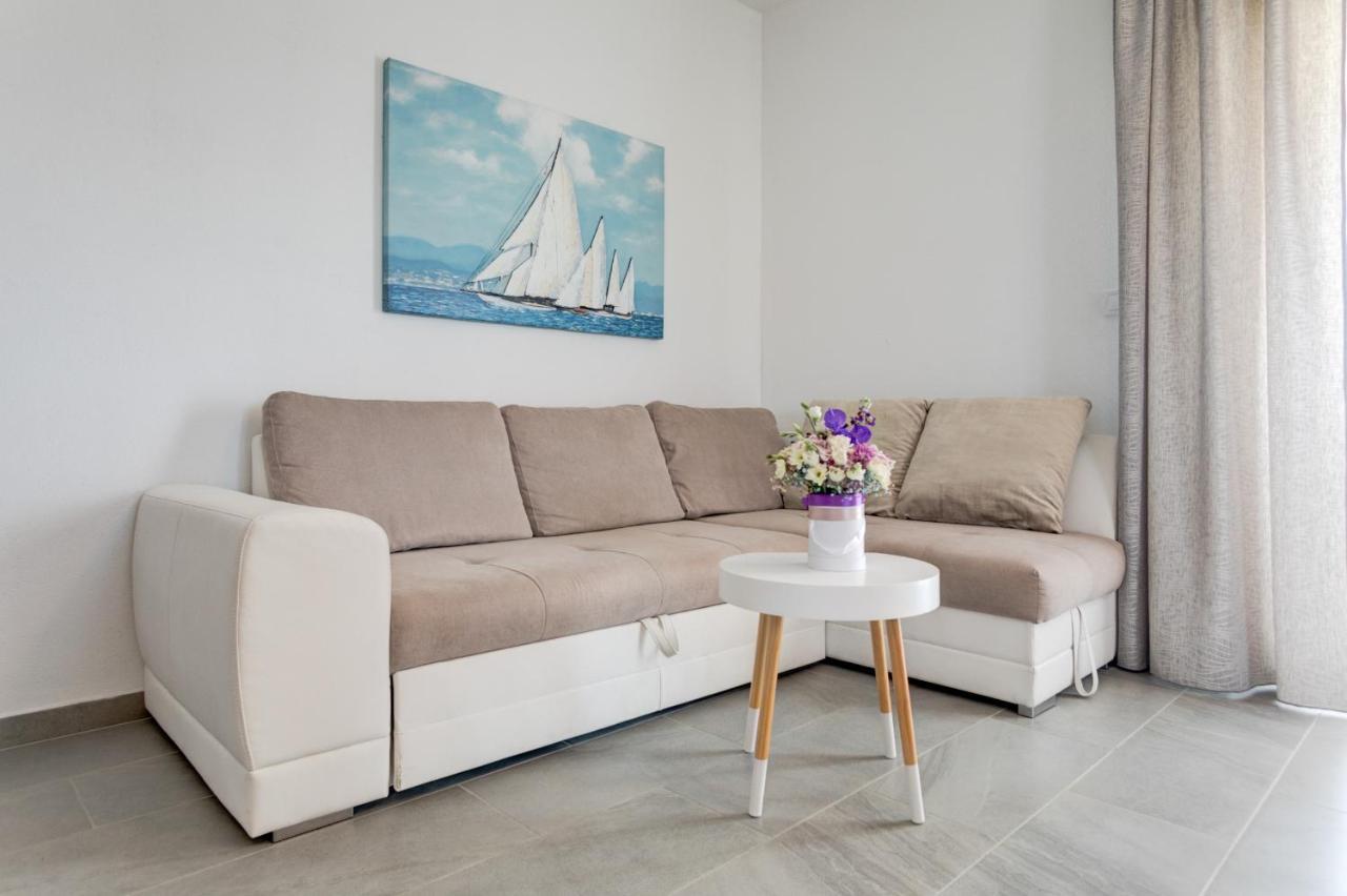 Love Apartments Zečevo Extérieur photo